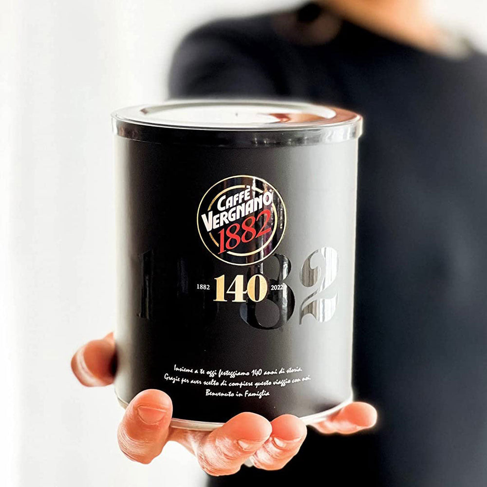 
                  
                    Cargar imagen en el visor de la galería, CAFÉ MOLIDO 250 g 100% ARABICA MOKA 140 AÑOS (TARRO)
                  
                